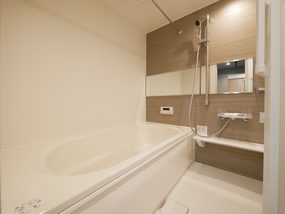 バス・シャワールーム　バス・シャワールーム