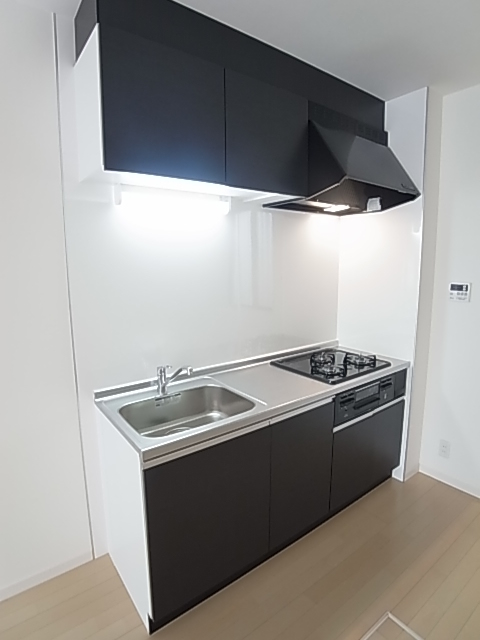 キッチン　３口ガスコンロ付のシステムキッチン