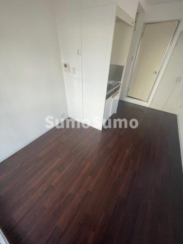 その他部屋・スペース　落ち着いた色調の寝室です