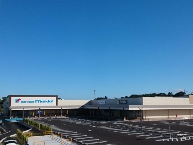 スーパー　万代様（スーパー）まで1300m