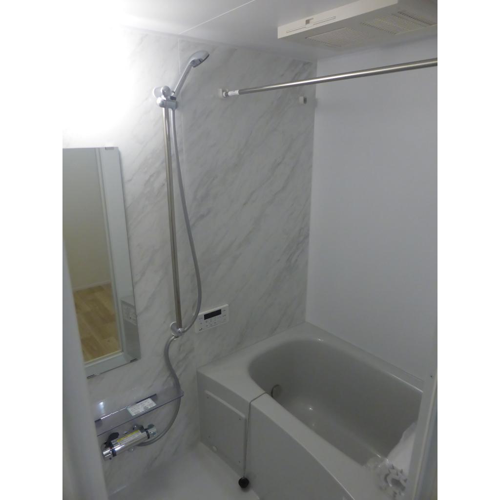 バス・シャワールーム　きれいなお風呂です