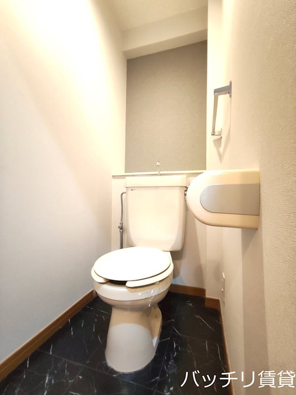 トイレ　※別号室イメージの為、現状を優先致します