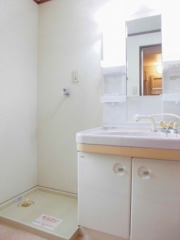 洗面設備　広い洗面スペース