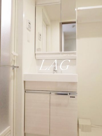 洗面設備　洗面台です。