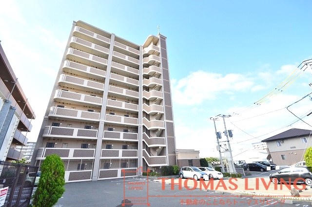 建物外観　粕屋町でのお部屋探しは、トーマスリビング粕屋店へご相談下さい