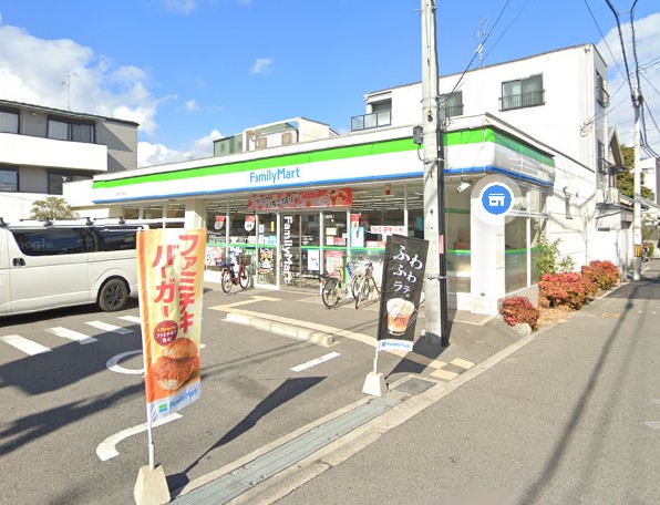 コンビニ　ファミリーマート上住吉二丁目店（コンビニ）まで184m