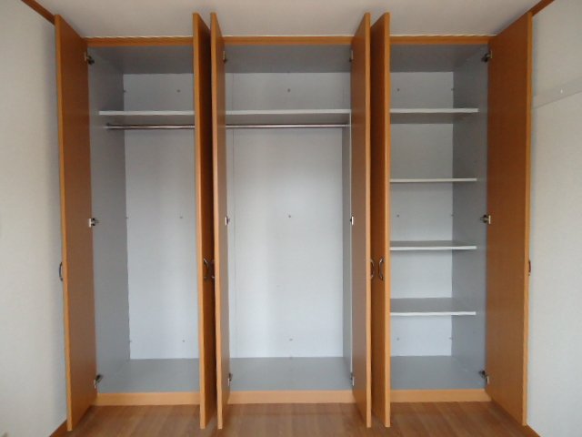 収納　クローゼット（南側洋室）