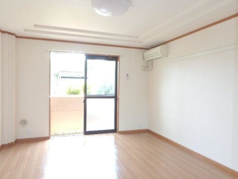 居室・リビング　図面と現状に相違がある場合には現状を優先