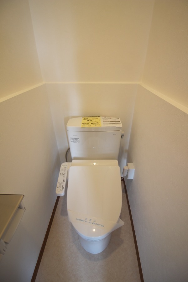 トイレ　トイレ温水洗浄便座