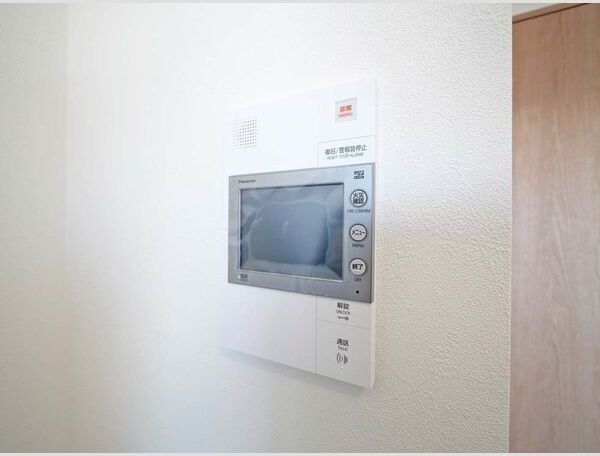 セキュリティ　同シリーズの内装写真となります