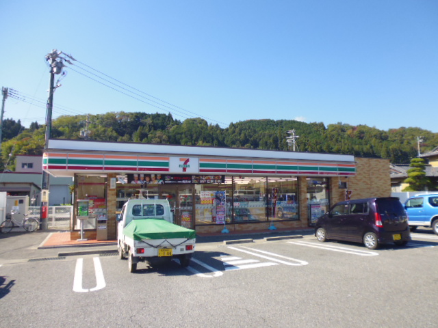 コンビニ　セブンイレブン 高森吉田店（コンビニ）まで1147m