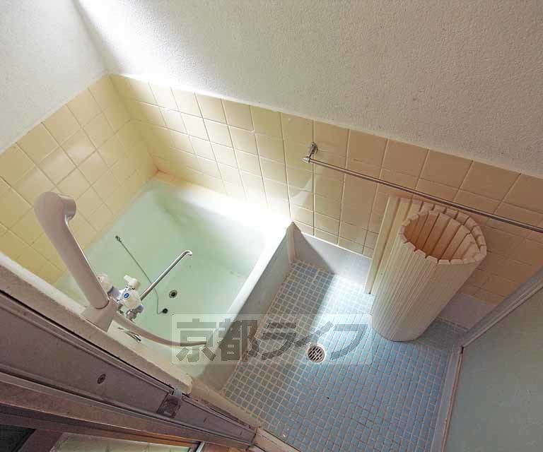 バス・シャワールーム　綺麗なお風呂です。