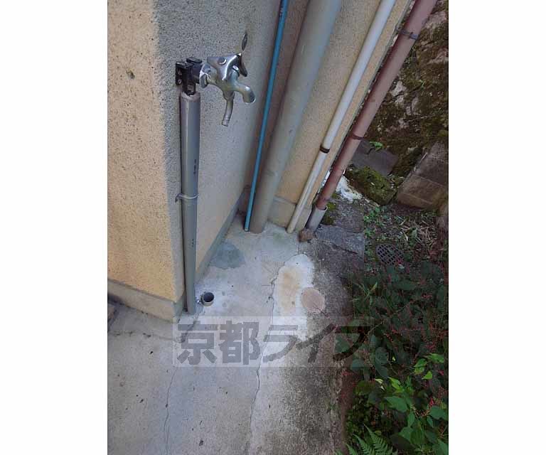 その他設備　ベランダに洗濯機置けます。