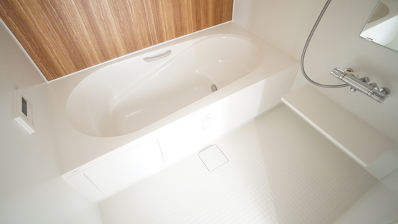 バス・シャワールーム　一坪風呂
