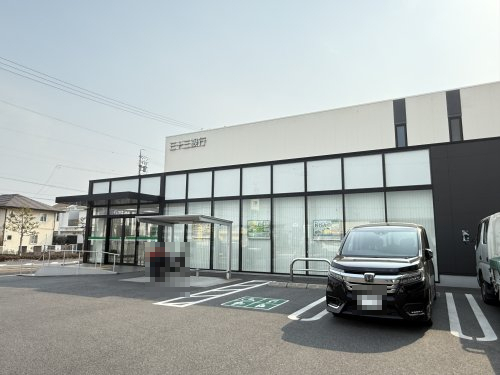 銀行　三十三銀行旭が丘支店（銀行）まで1184m