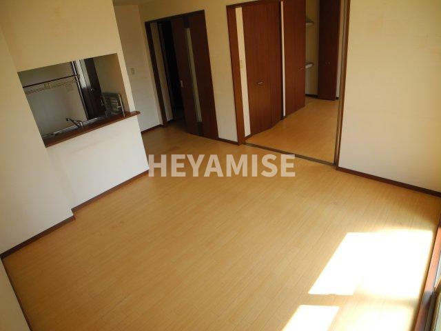 居室・リビング　※同物件反転タイプの写真でございます※現況を優先します※