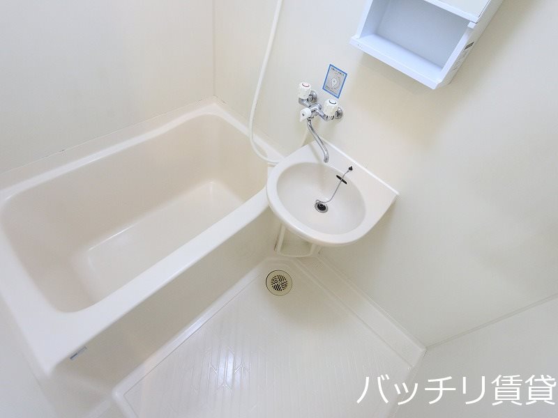 バス・シャワールーム　写真は別号室イメージの為、現状を優先致します