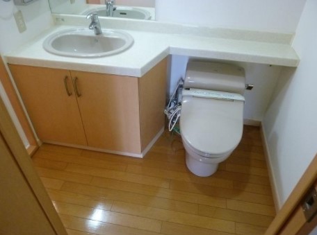 トイレ　トイレ