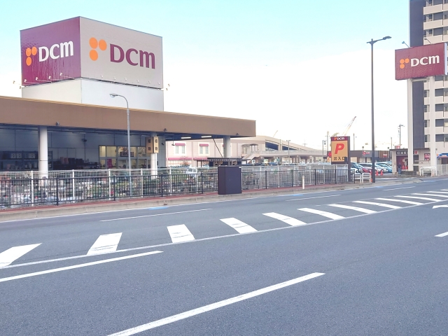 ホームセンター　DCM塩釜店（ホームセンター）まで705m