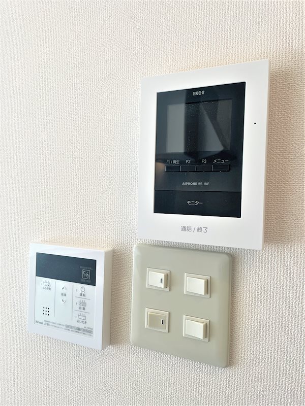 セキュリティ　モニター付きインターフォンを採用し防犯対策