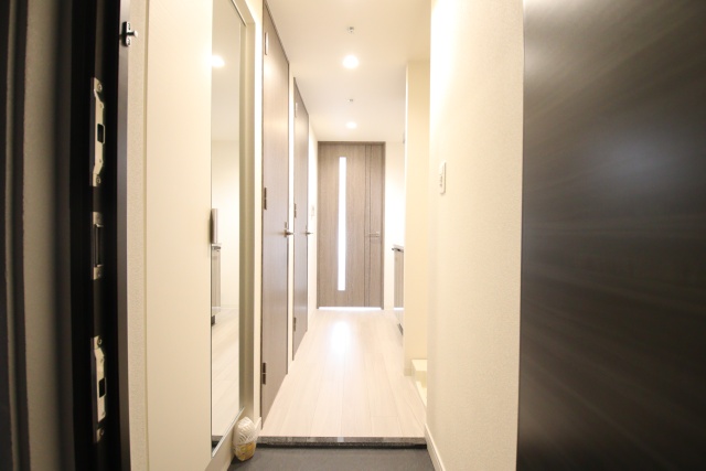 玄関　※別室の参考写真の為、現況優先です。