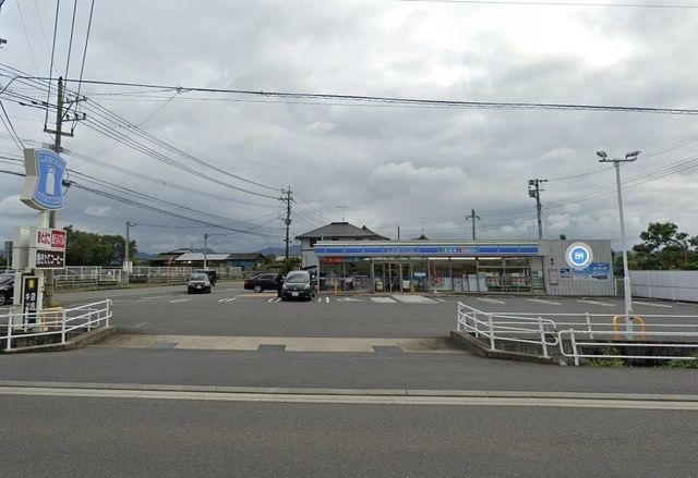 コンビニ　ローソン宇佐フラワーロード店（コンビニ）まで1370m