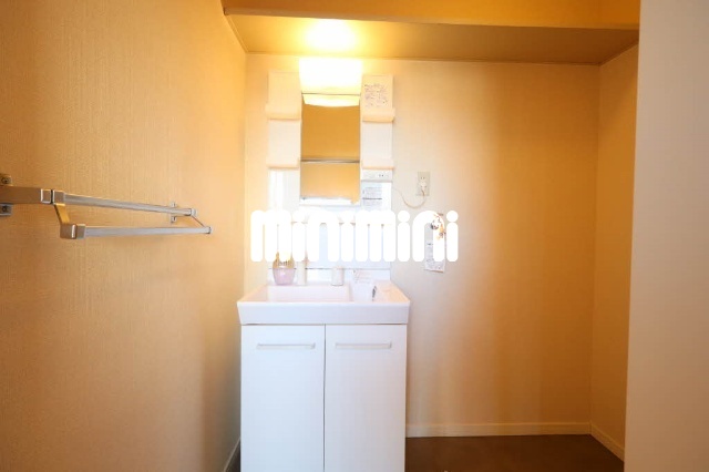 洗面設備　写真は同タイプ部屋になります