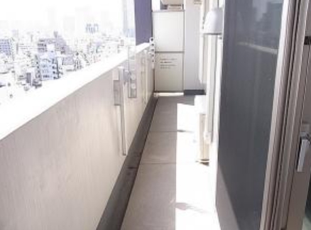 バルコニー　☆暖かな日差しのふりそそぐバルコニー☆