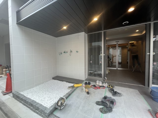 その他設備　エントランス前