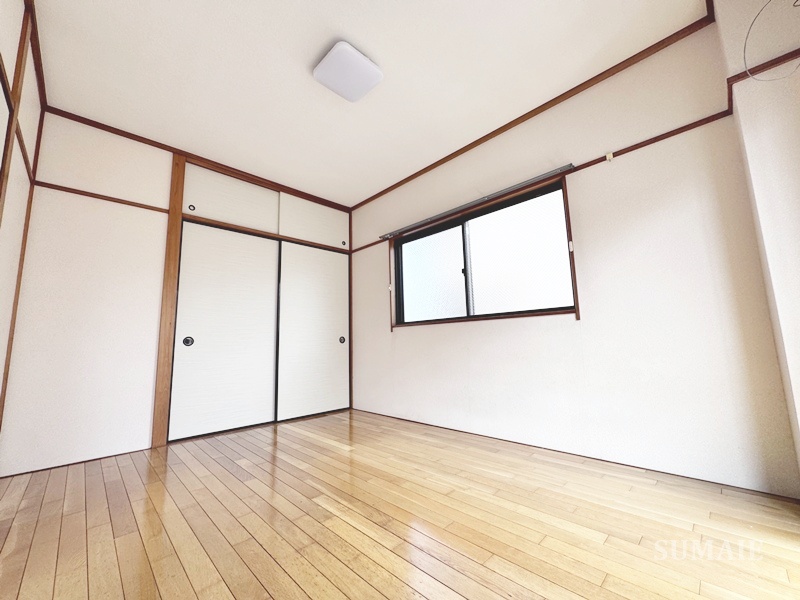 駐車場　小型バイク・自転車置き場です