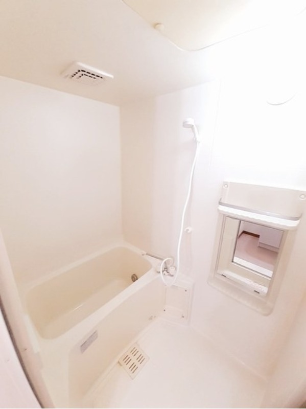 バス・シャワールーム　図面と現状に相違がある場合には現状を優先