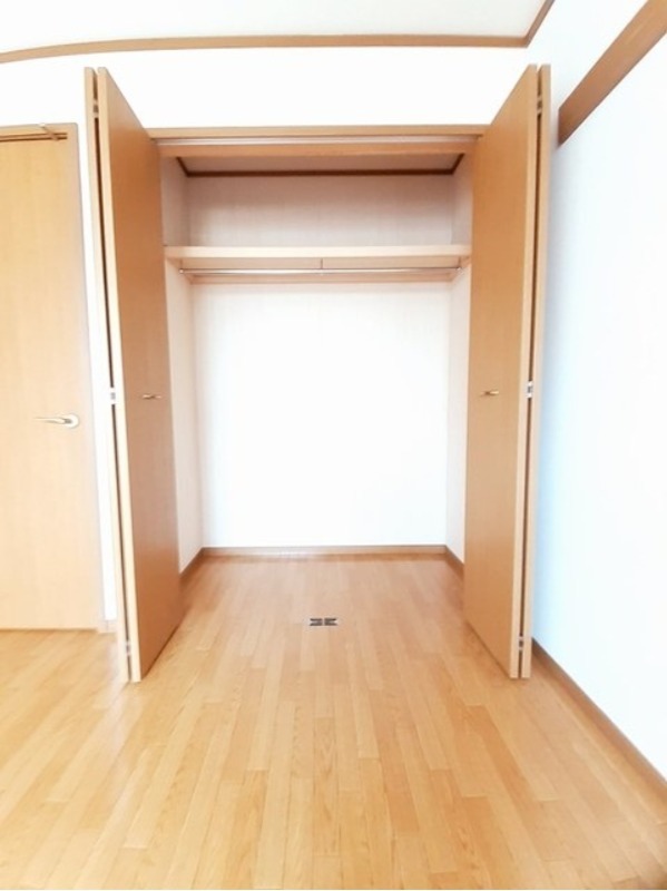 収納　図面と現状に相違がある場合には現状を優先