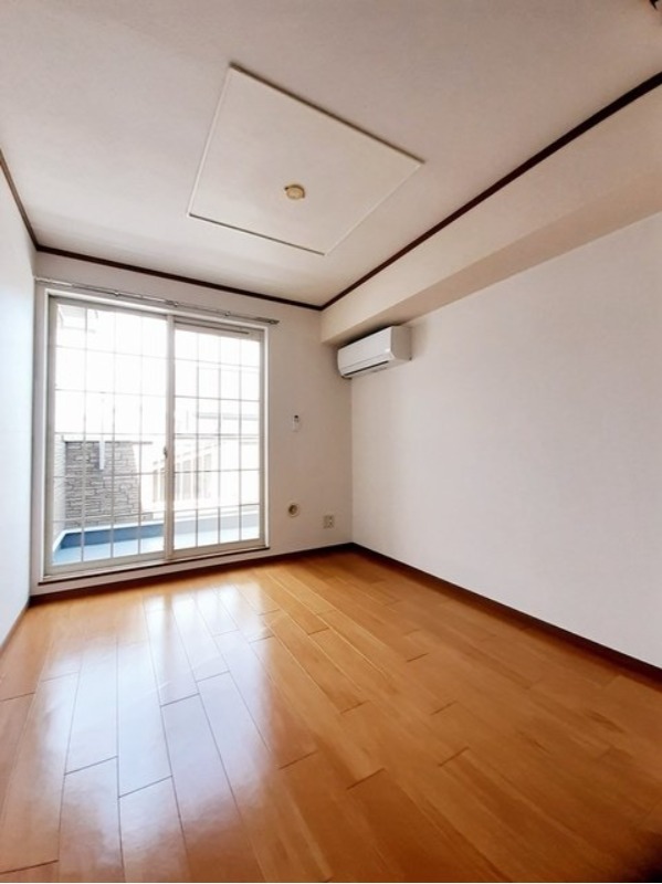 居室・リビング　図面と現状に相違がある場合には現状を優先