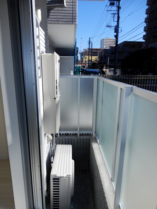 バルコニー　テラス