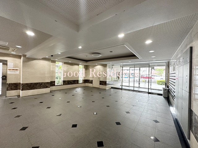 エントランス　【女性のお一人暮らしでも安心のセキュリティ♪】おすすめ！