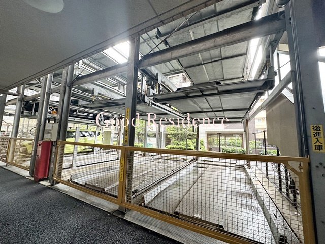 駐車場　【女性のお一人暮らしでも安心のセキュリティ♪】おすすめ！