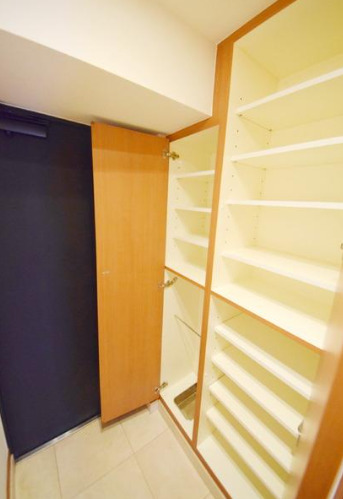 玄関　【女性のお一人暮らしでも安心のセキュリティ♪】おすすめ！