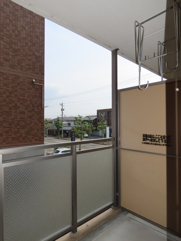 バルコニー　※写真は別部屋です。