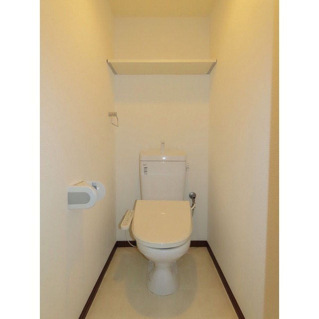 トイレ　※写真は別部屋です。