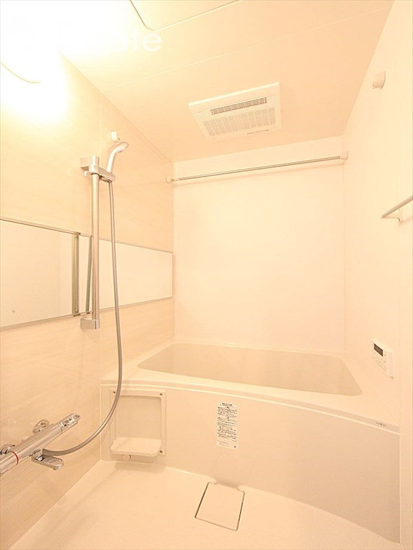 バス・シャワールーム　バスルーム