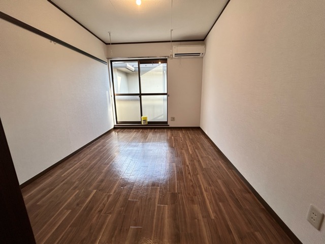 居室・リビング　角部屋。