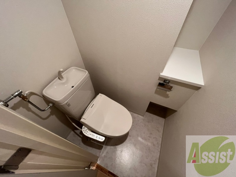 トイレ　トイレははじめからウォシュレット付きです！