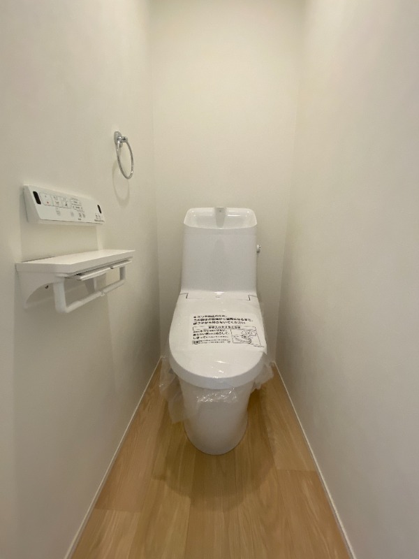 トイレ　同型写真