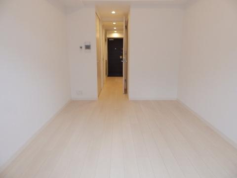 居室・リビング　室内