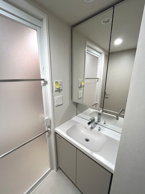 洗面設備　※写真は同タイプ住戸です。