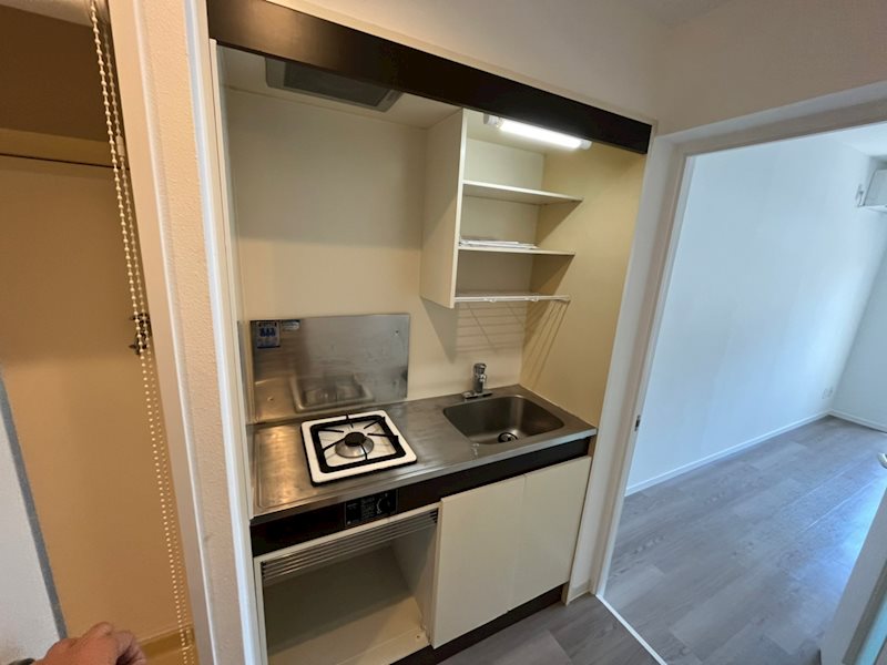 キッチン　201号室(2022.4.6)