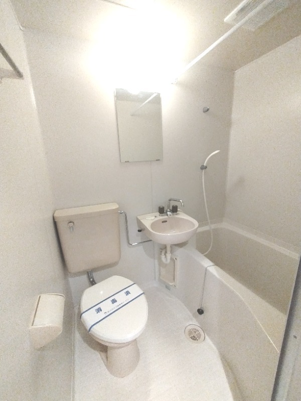 バス・シャワールーム　３点ユニットバス