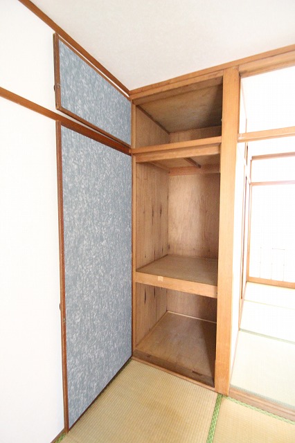 収納　同物件別号室のものです。