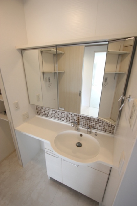 洗面設備　洗髪洗面化粧台