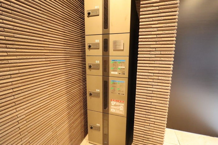 エントランス　宅配ボックス